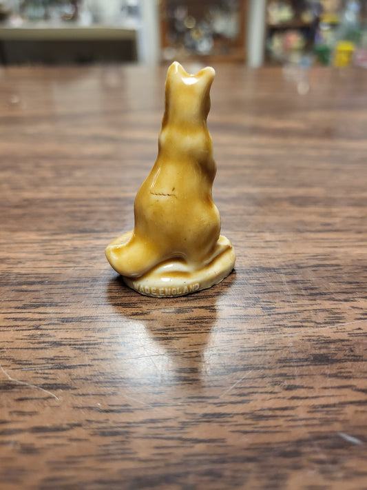 Wade Whimsie Kangaroo with Joey Marten, Wade England Caramel Brown Porcelain Figurine