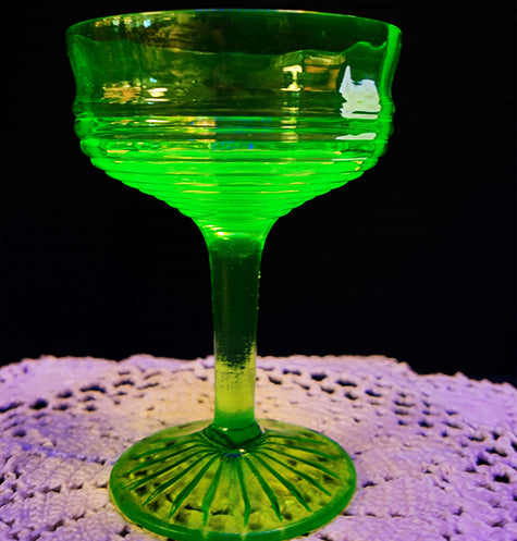 Vintage Anchor Hocking "Circle" Pattern Green Depression Glass Sherbet Coupe – Uranium Glass
