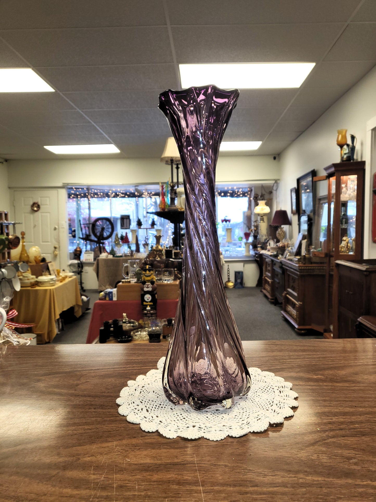 Vintage Amethyst Purple Swirl Glass Vase Twisted Optic Ribbed Ruffled Rim 16" MCM