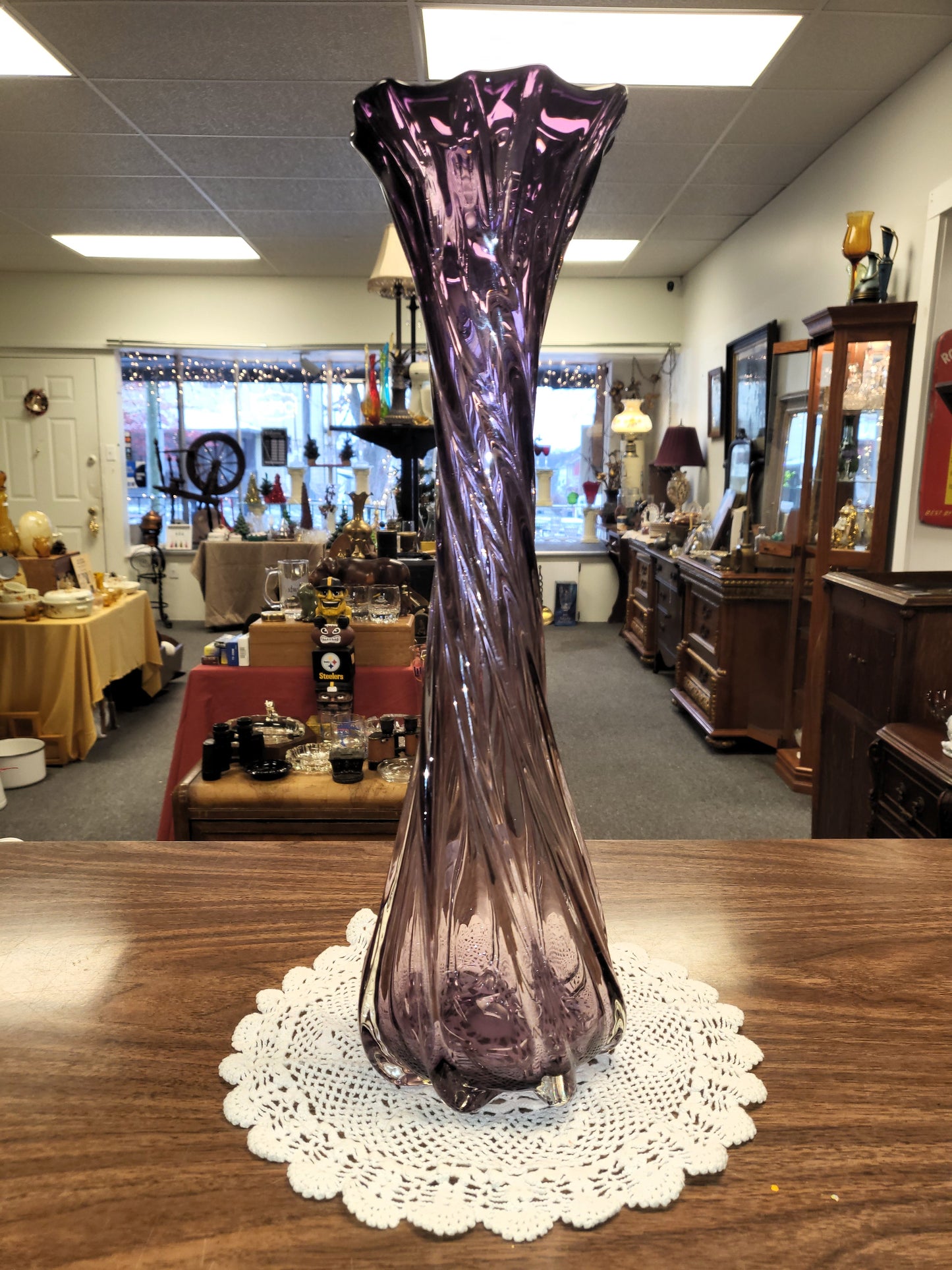 Vintage Amethyst Purple Swirl Glass Vase Twisted Optic Ribbed Ruffled Rim 16" MCM