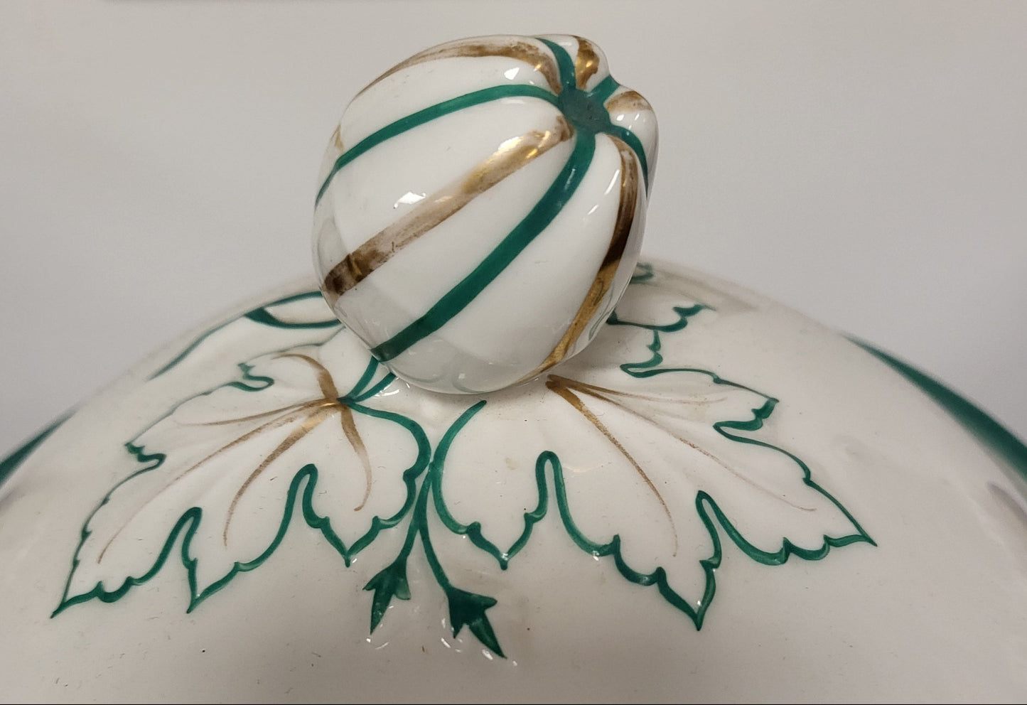 Antique Old Paris Porcelain Covered Soup Tureen – Emerald Green & Gold