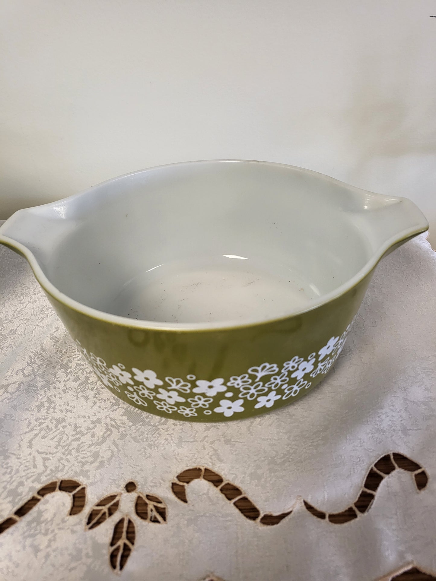 Pyrex Crazy Daisy Spring Blossom 475 B Casserole Dish