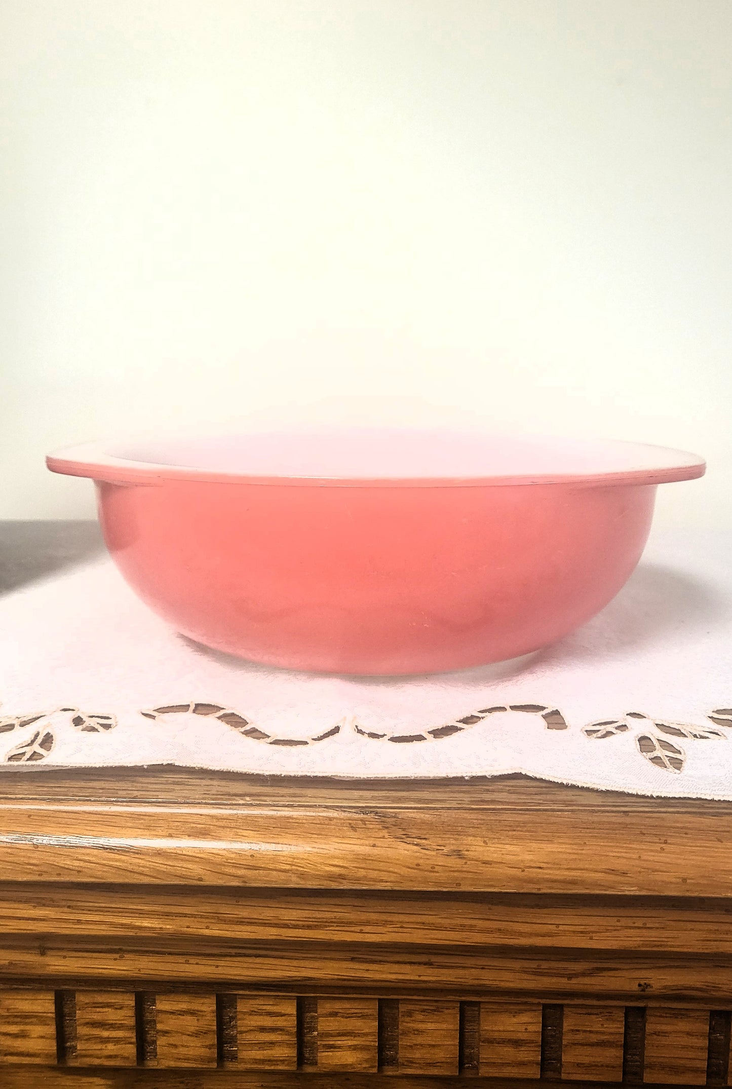 Vintage Pyrex Flamingo Pink 2 Quart Round Casserole Dish, model #024
