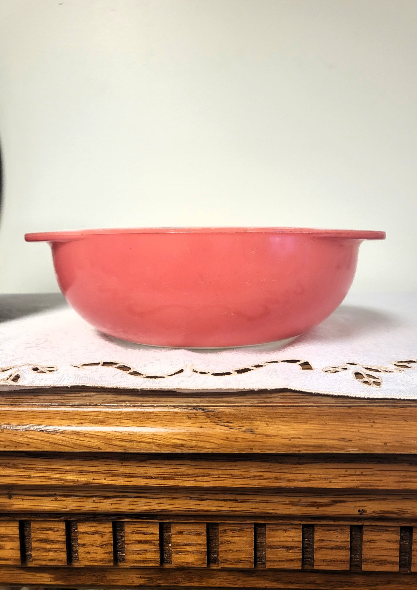 Vintage Pyrex Flamingo Pink 2 Quart Round Casserole Dish, model #024