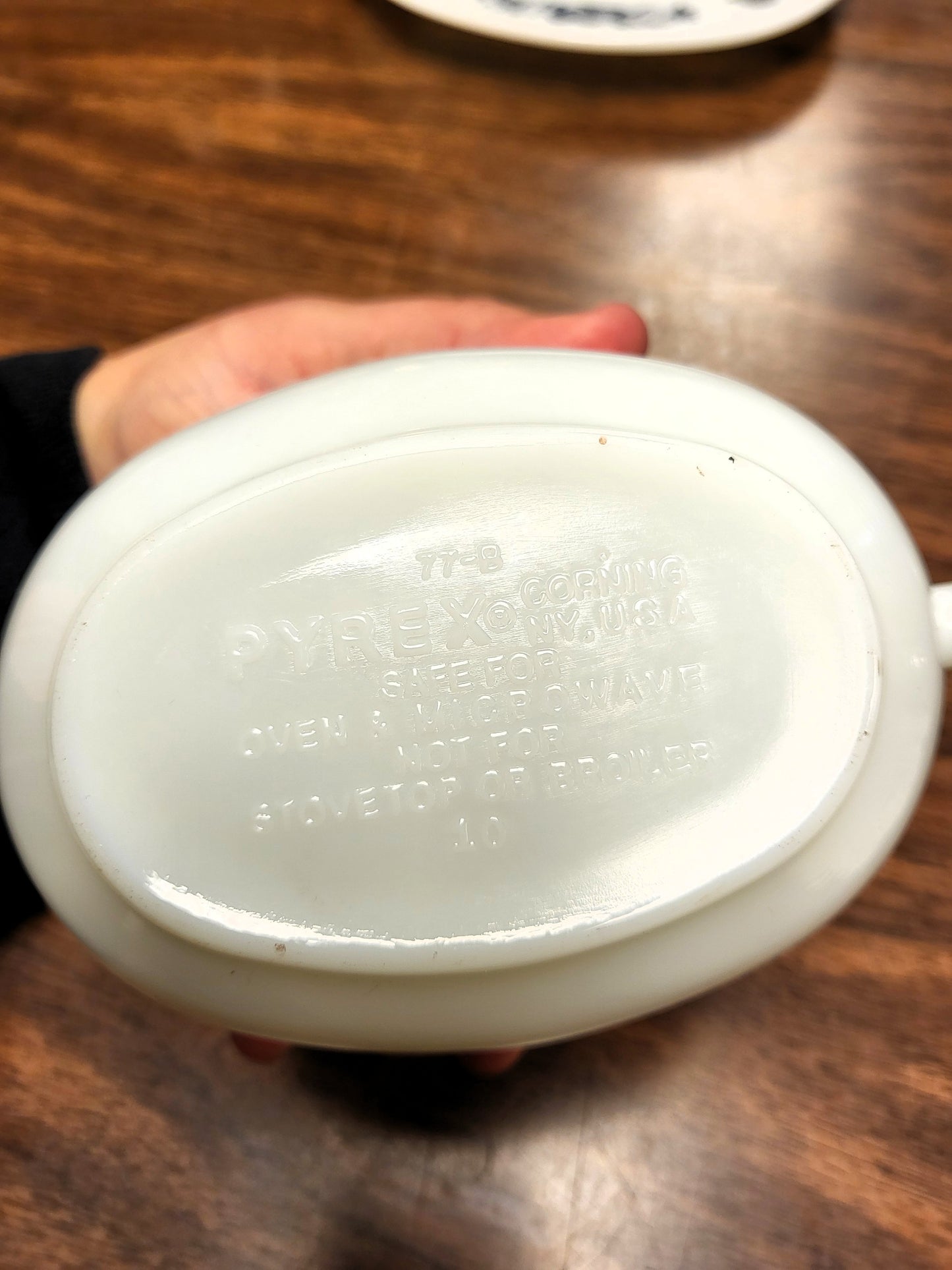 Vintage Pyrex gravy boat and underplate "Old Town Blue" pattern