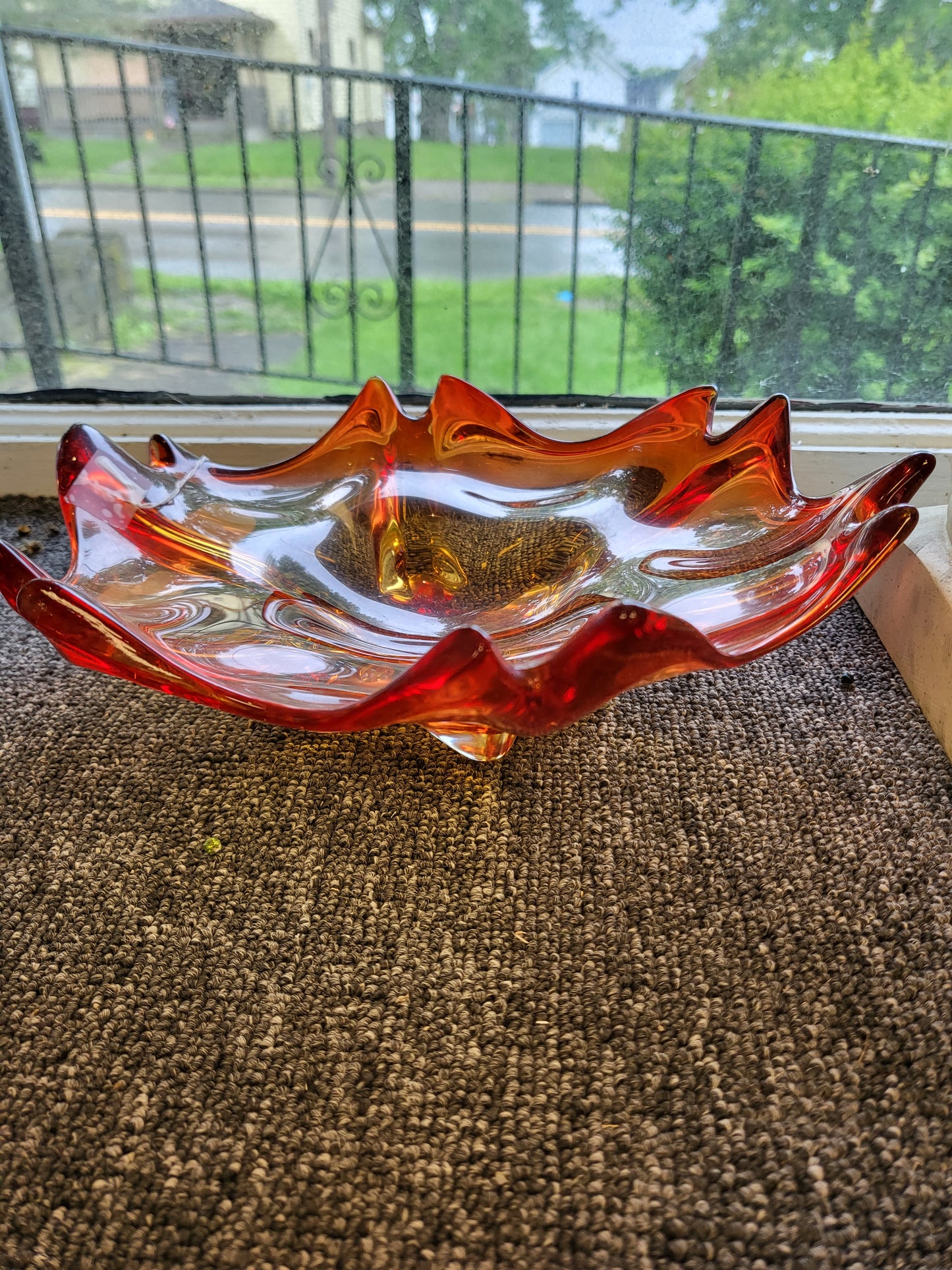 Vintage Murano Art Glass Centerpiece Bowl – Red & Amber Amberina Ruffled Splat Bowl, Mid-Century Modern Hand-Blown Italian Art Glass