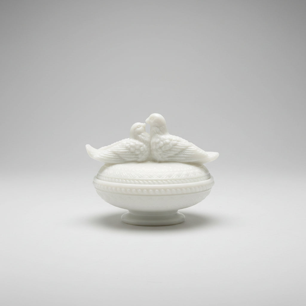Vintage Westmoreland White Milk Glass Kissing Doves Covered Candy Dish