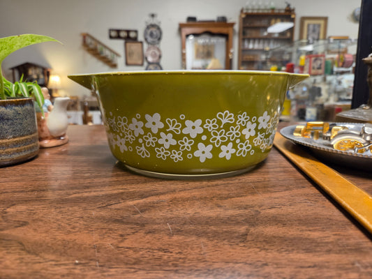 Vintage Pyrex Crazy Daisy 475-B Round Casserole Dish 2.5 Qt Spring Blossom Green