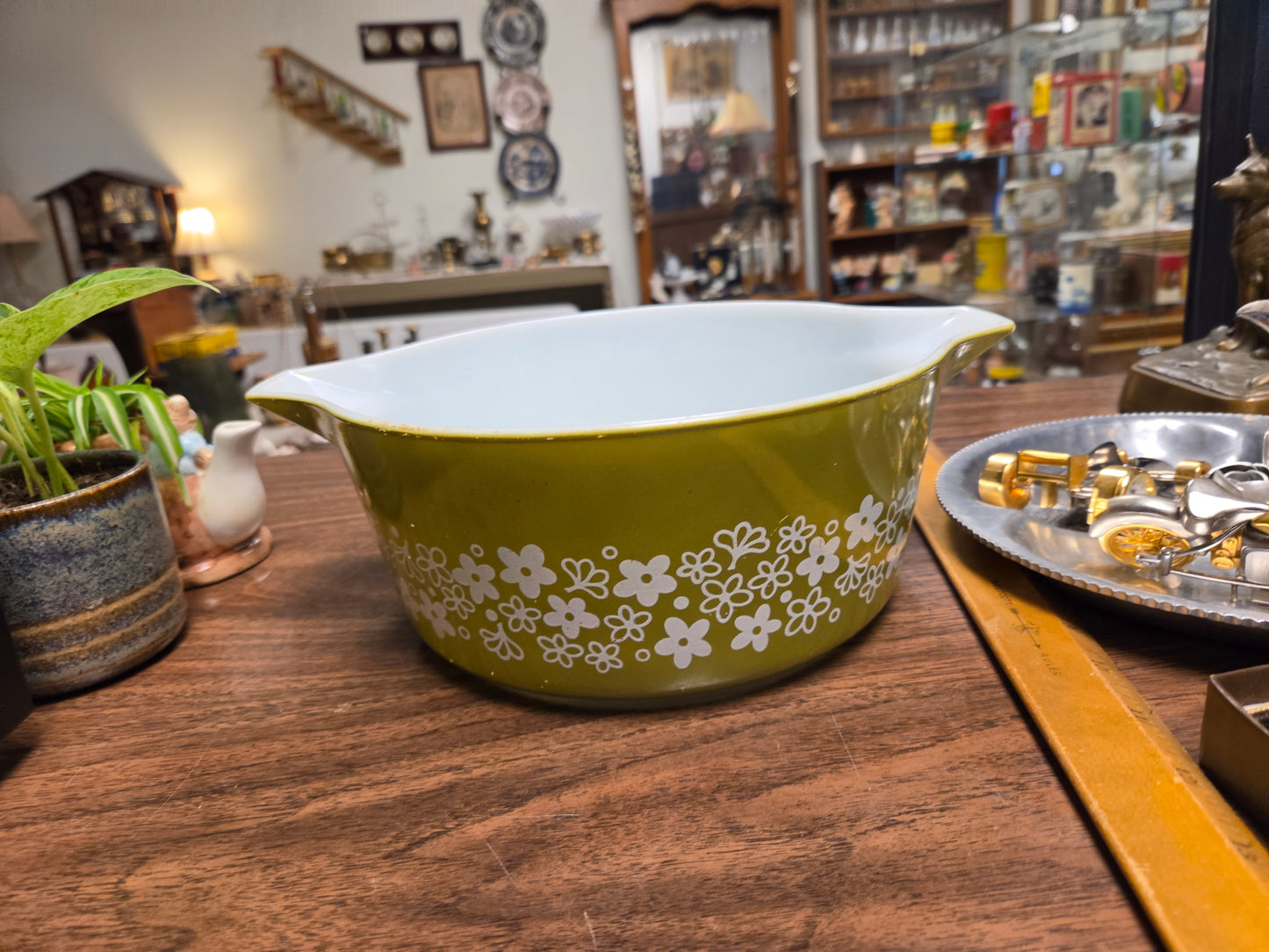 Vintage Pyrex Crazy Daisy 475-B Round Casserole Dish 2.5 Qt Spring Blossom Green