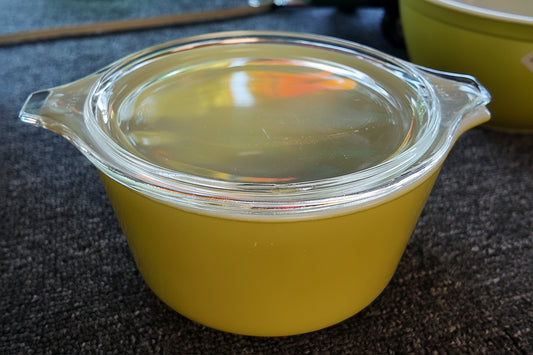Vintage Pyrex Verde Avocado Green 473 1 Quart Round Casserole Dish With 470-C Clear Glass Lid Milk Glass Mid Century Modern Kitchenware USA