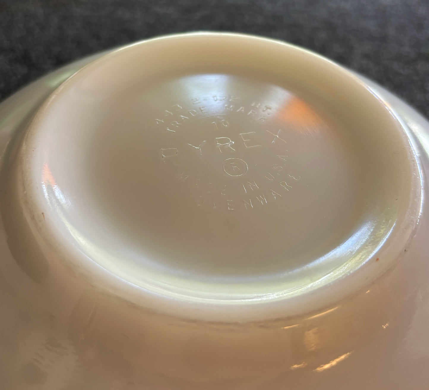 Vintage Pyrex 443 Amish Butterprint Cinderella Mixing Bowl 2.5 Qt Turquoise on White
