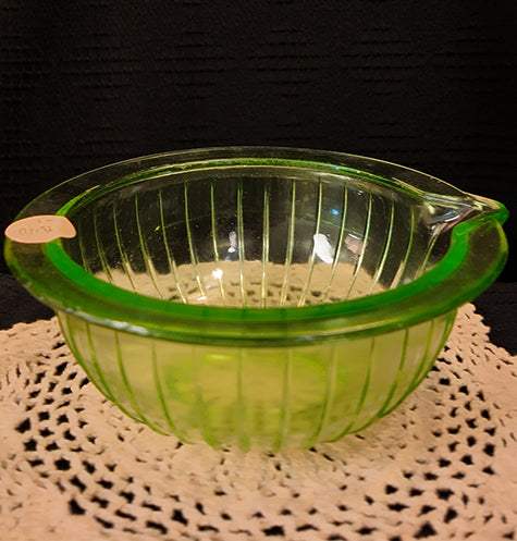 Vintage Hazel Atlas Green Depression Glass Ribbed Mixing Bowl Pour Spout Uranium Glass 1930s