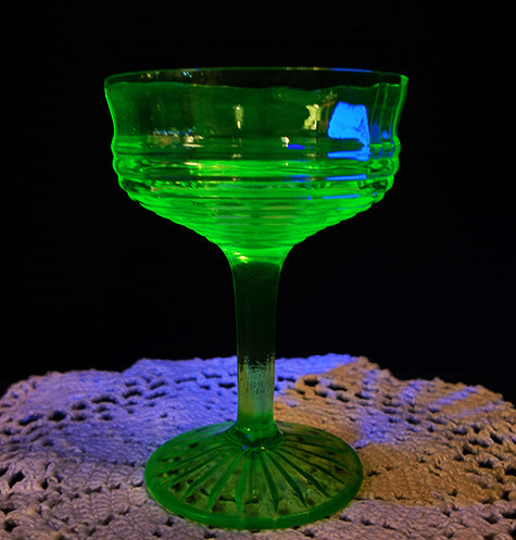 Vintage Anchor Hocking "Circle" Pattern Green Depression Glass Sherbet Coupe – Uranium Glass