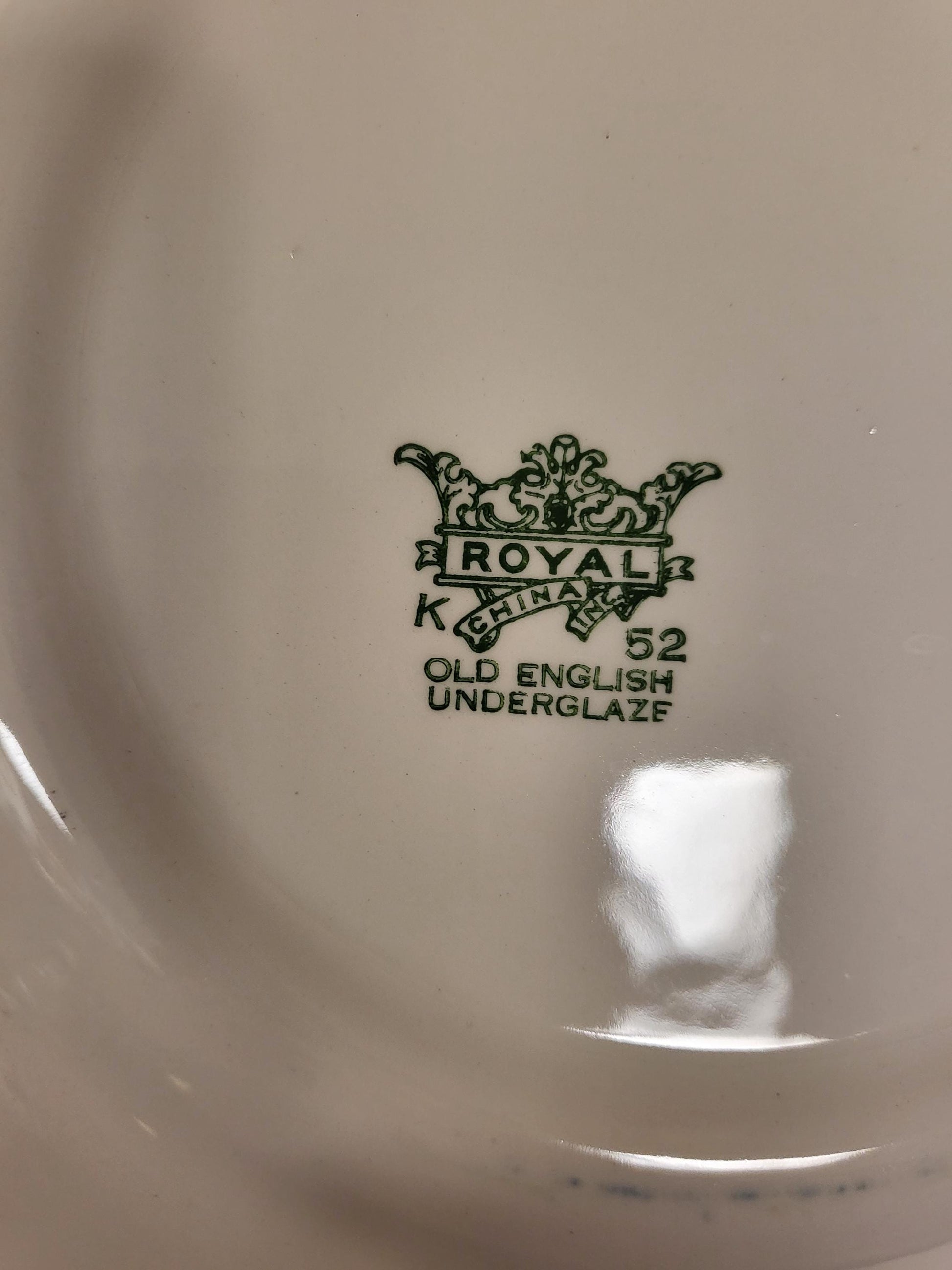 Royal China Underglaze "Old English Green" Dinner Plate - 10" K52